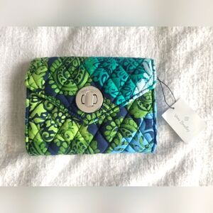 Vera Bradley wristlet, New With Tags